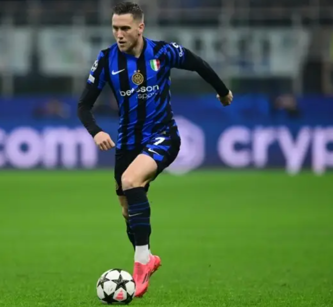 中场大将集体缺席！国米客战莱切遭遇赛季最严重兵荒，齐沃怎么办 